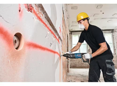 Bosch 8.5 Amp Rotomartillo 1-1/8 in. SDS-Plus Velocidad Variable para Concreto con Estuche Incluido